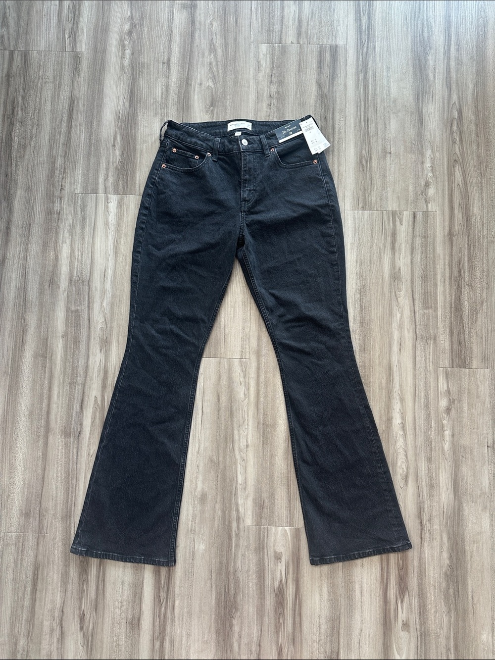 The bootcut black jeans- mid rise curve love 28
